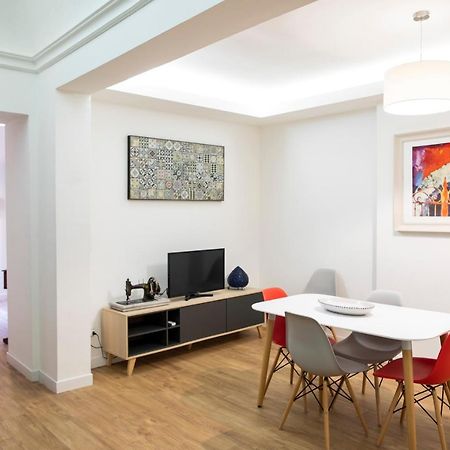 Uzeda Inn Apartment Катания Екстериор снимка