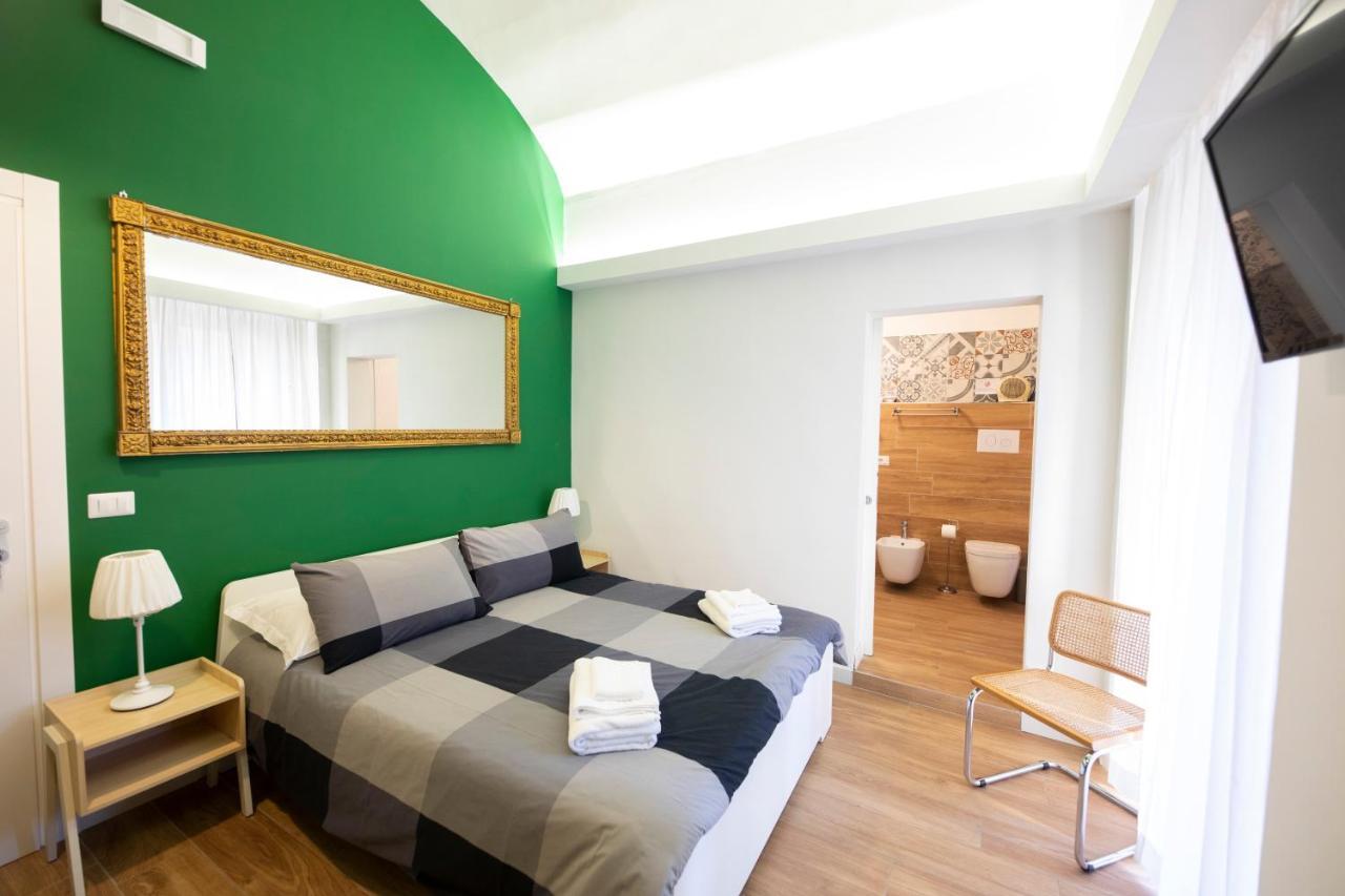 Uzeda Inn Apartment Катания Екстериор снимка