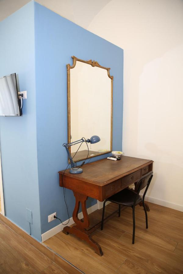 Uzeda Inn Apartment Катания Екстериор снимка